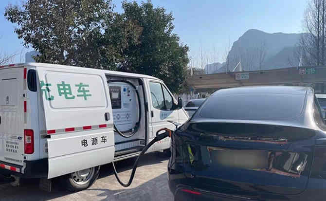 梁河汽车搭电