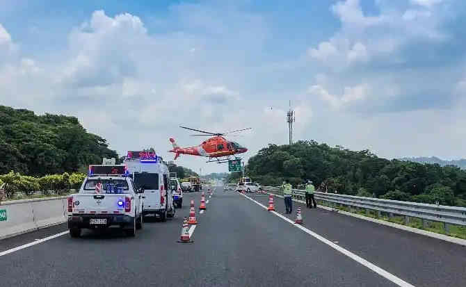 梁河高速公路汽车救援案例
